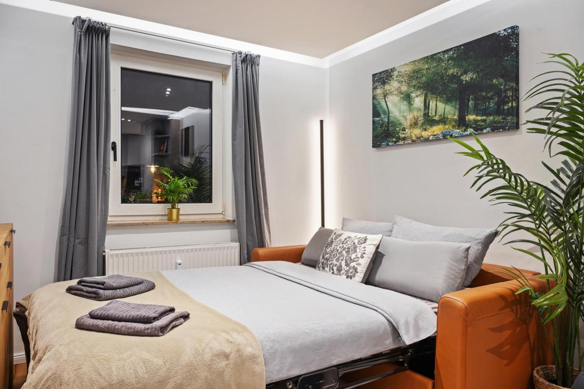 Edler Wohnraum Noble Stadtoase Mit Boxspringbett, Kaffeevollautomat, Lift & Parkplatz Chemnitz Exteriör bild