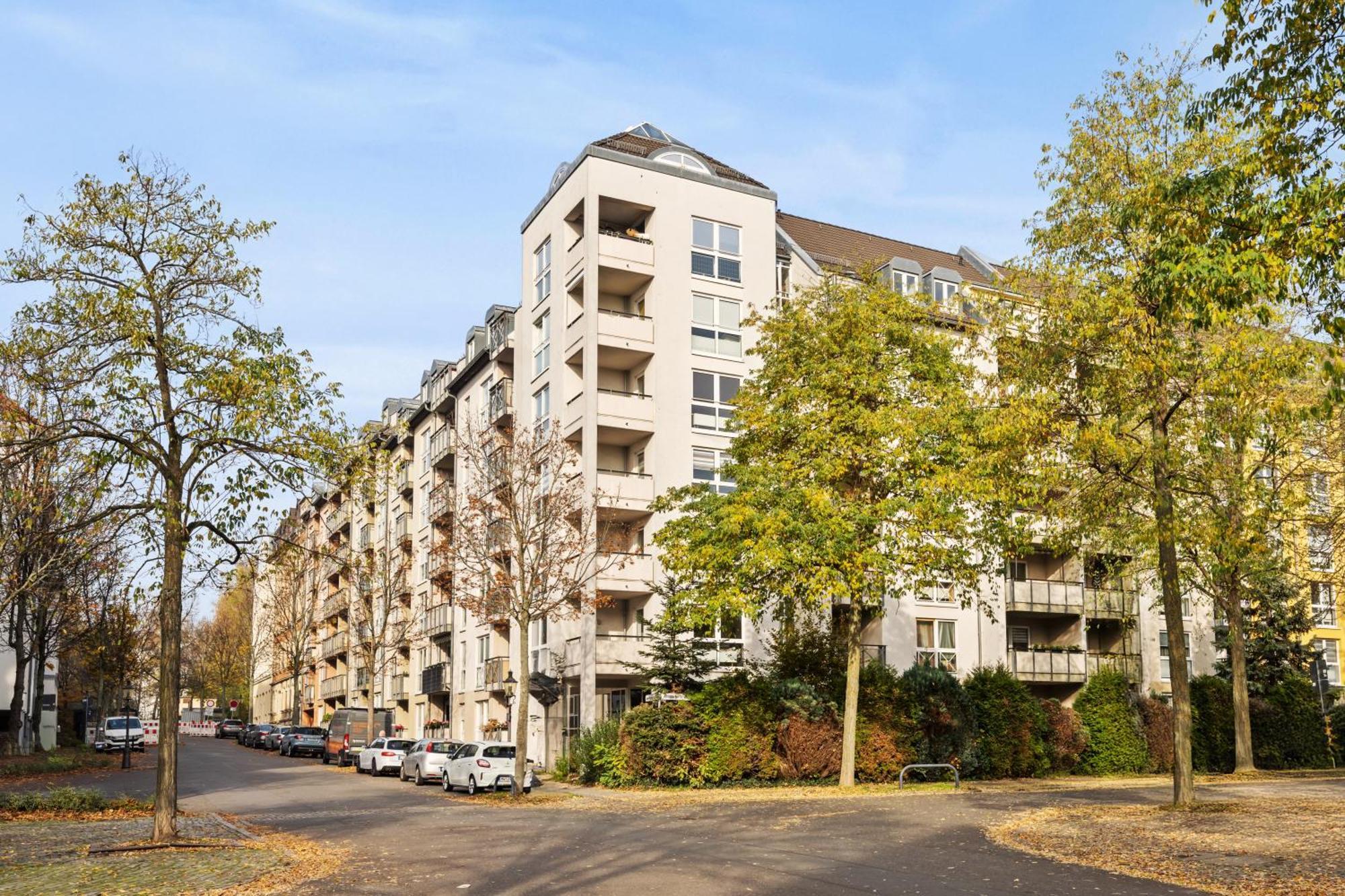Edler Wohnraum Noble Stadtoase Mit Boxspringbett, Kaffeevollautomat, Lift & Parkplatz Chemnitz Exteriör bild
